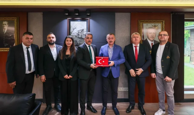 Türk Eğitim-Sen'den üniversitelerin ulaşım ve sosyal alan sorunları için Kocaeli Büyükşehir'e ziyaret