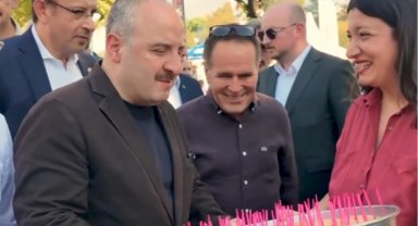 Varank'tan Özgür Özel'e Bursa'dan börekli göndermeli paylaşım