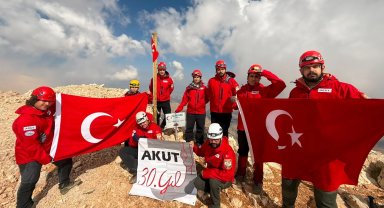 AKUT'un 30'uncu yılına '30 Yıl 30 Zirve' projesi