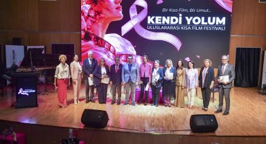 Ankara'da kadın sağlığına sanatla farkındalık