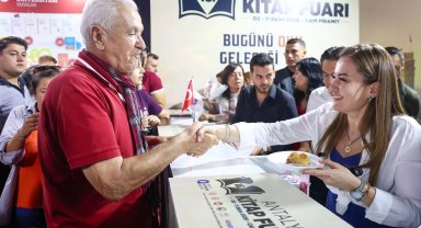 Antalya Kitap Fuarı rekorla kapanış yaptı