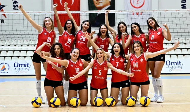 Antalya'da Muratpaşa'nın Sultanları sahadan 3-0'lık galibiyetle ayrıldı