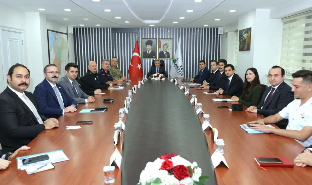 Artvin'de "İl Güvenlik ve Asayiş Koordinasyon Kurulu Toplantısı yapıldı
