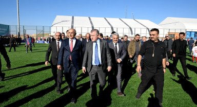 Bakan Bak'tan Malatya'da Melekbaba Spor Tesisine tam not