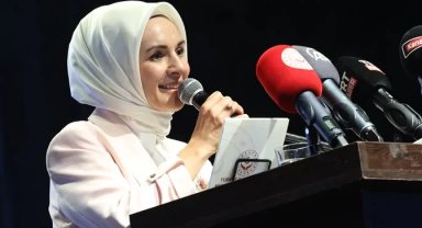 Bakan Göktaş'tan aile ve çocuklara 'hayırlı olsun' paylaşımı