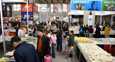 Balıkesir Kitap Fuarı'na yoğun ilgi