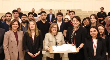 Başkan Şahin'den mimar adaylarına: Kendinizi dünyaya hazırlayın