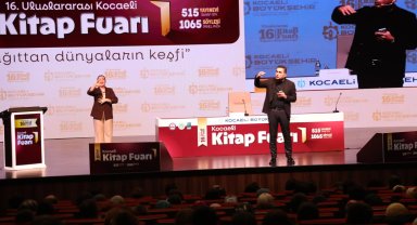 Budak, Kocaeli'de okurları ile buluştu