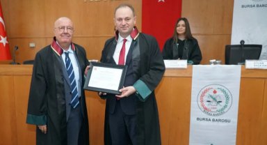 Bursa Barosu'nda Yener Poroy dönemi resmen başladı