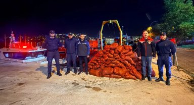 Bursa Gemlik'te 1,5 ton midyeye el konuldu
