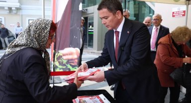 Bursa Osmangazi'de bayrak sevgisi farkındalıkla buluştu