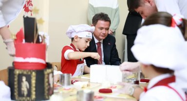 Bursa Osmangazi'de Cumhuriyet coşkusu kreşlere taştı