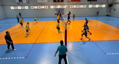 Bursa Yenişehir Belediyespor filede set vermedi