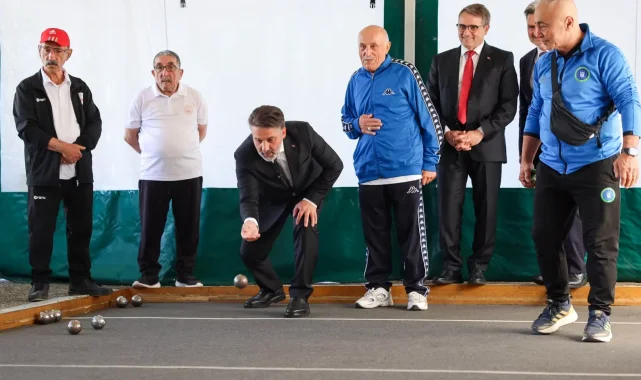 Bursa'da Başkan Vekili Biba huzurevi sakinleriyle buluştu