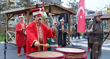 Bursa'da Fethin 700. yılında 'Mehterler Buluşması'