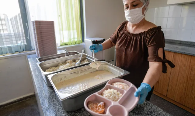 Büyükşehir Yuvamız İzmir'deki minikleri unutulmuyor