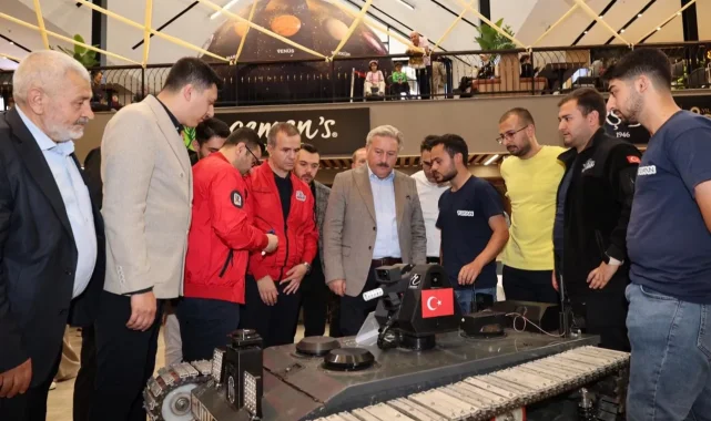 Çarşı Melikgazi'de teknoloji ve bilimle dolu bir gün yaşandı