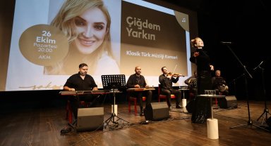 Çiğdem Yarkın'dan Sakarya AKM'de klasik ziyafet