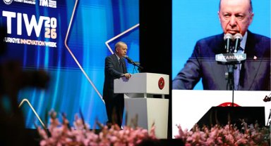 Cumhurbaşkanı Erdoğan: İleri teknolojiye yatırım tercih değil, mecburiyet