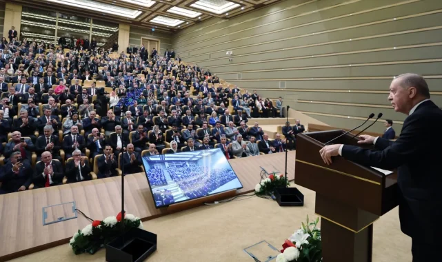 Cumhurbaşkanı Erdoğan'dan muhtarlara: Nifak duvarları örmeye çalışanlara karşı teyakkuzdayız
