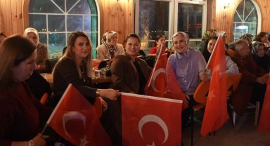 Düzceli kadınlardan 29 Ekim'e fasıl geceli kutlama