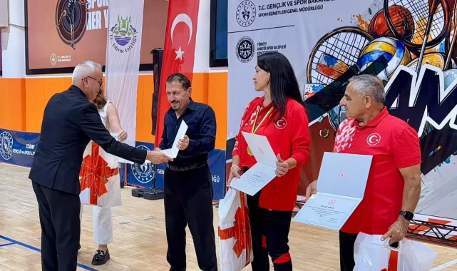 Edirne'de "Yılın Enleri" ödülü... 51 yıllık emeğin gururu