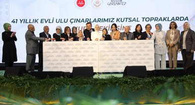 Gaziantep'te 41 yıllık evli çiftler için Umre kurası çekildi
