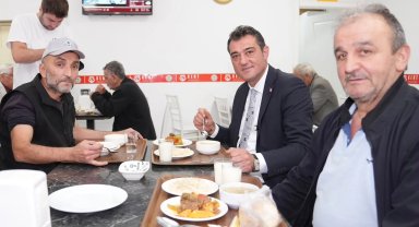 Giresun'da Başkan Köse Kent Lokantası'nda vatandaşlarla buluştu