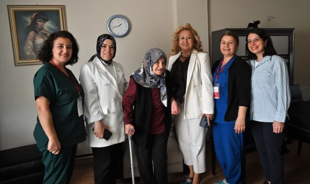 İzmir Bornova'nın çınarlarına anlamlı ziyaret