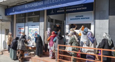 İzmir Büyükşehir, dayanışma noktalarıyla vatandaşların yanında