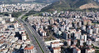 İzmir'de trafiği rahatlatacak üst geçit