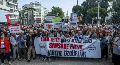 İzmir'den basın özgürlüğüne halk desteği