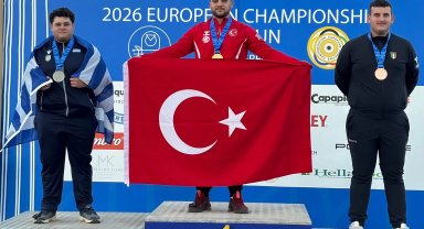 Kağıtspor dünya kürsüsünde gururlandırıyor