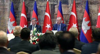 Kamboçya ile 1 milyar dolarlık ticaret hedefi