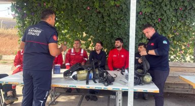 Kayseri İtfaiyesi'nden acil müdahale eğitimi