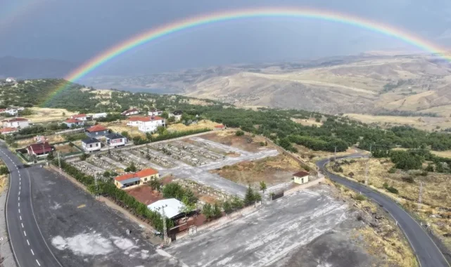 Kayseri Kocasinan'da kırsaldaki mezarlıklar baştan sona yenileniyor