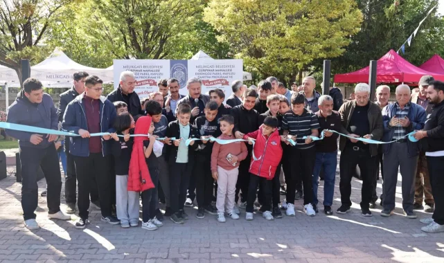 Kayseri Melikgazi Gürpınar'ın park ve havuzu yenilendi