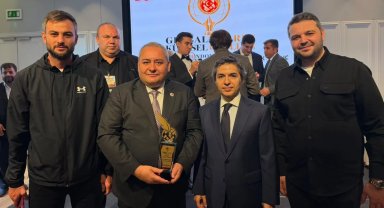 Keçiören Belediye Başkanı Özarslan'a "Küresel Hizmet Ödülü"