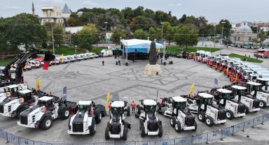 Konya Büyükşehir araç filosunu güçlendirdi