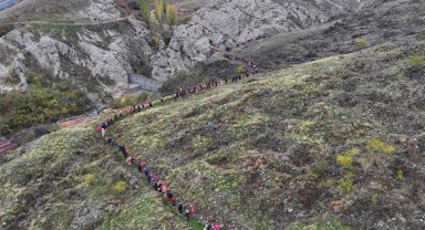 Konya'da Cumhuriyet coşkusu Sille'de doğayla buluştu