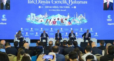Kürşad Zorlu, Türk Dünyası'na Kocaeli'den seslendi