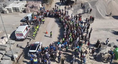 Manisa Büyükşehir personeline yol ve cadde çalışmalarında güvenlik eğitimi