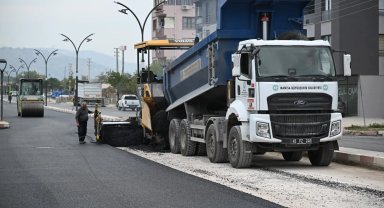 Manisa Büyükşehir'den Soma'da 3 kilometrelik asfalt çalışması