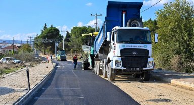 Manisa Köprübaşı'nda asfalt mesaisi sürüyor