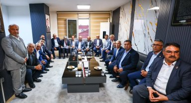 Manisa'da Başkan Dutlulu, Köprübaşılı muhtarlarla buluştu