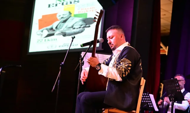Manisa'da Neşet Ertaş türküleriyle unutulmaz gece