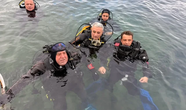 Marmara Denizi'nde deniz çayırları pinalara yakın mercek