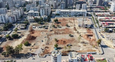 Mersin'de 'Mezitli Kent Meydanı' projesinde çalışmalar sürüyor