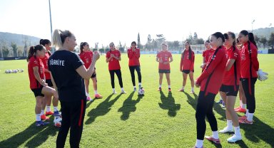 Milli Kadınlar Slovenya deplasmanında! Hedef Play-Off 2. tur