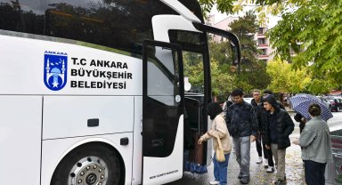 Öğrenciler Başkenti panoramik turla keşfetti